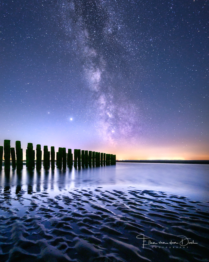 Melkweg op het strand van Zeeland