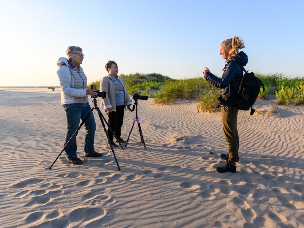 Ellen geeft uitleg tijdens de basis workshop fotografie