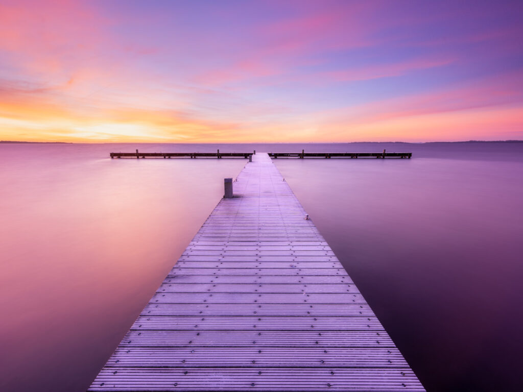 Steiger tijdens zonsopkomst